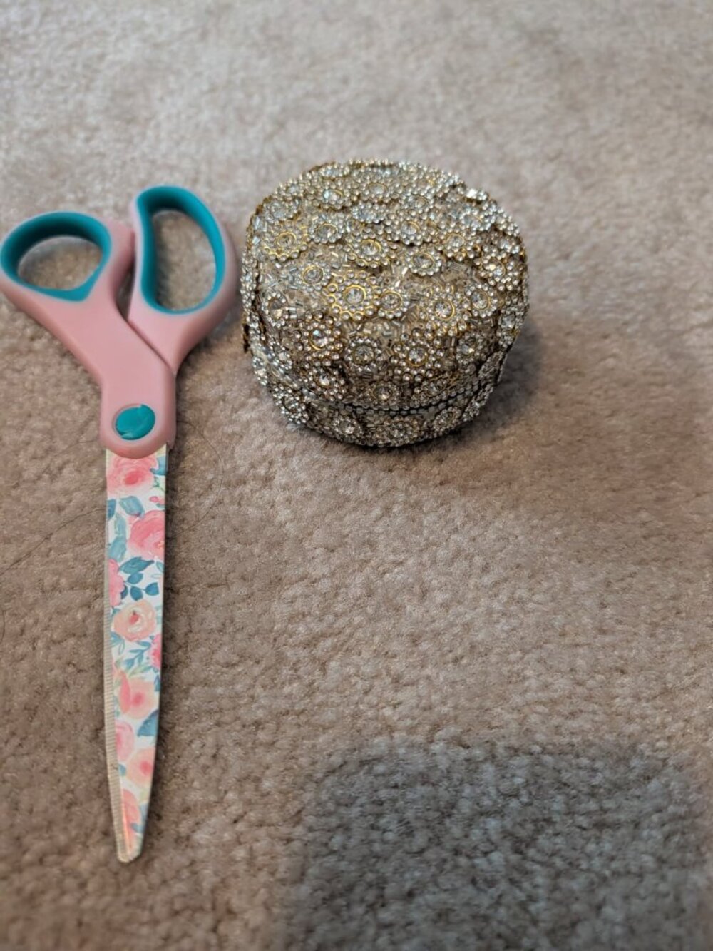 Sparkling Rhinestone Jeweled Ring Trinket Box – Glam Vanity Decor - Picture 4 of 5